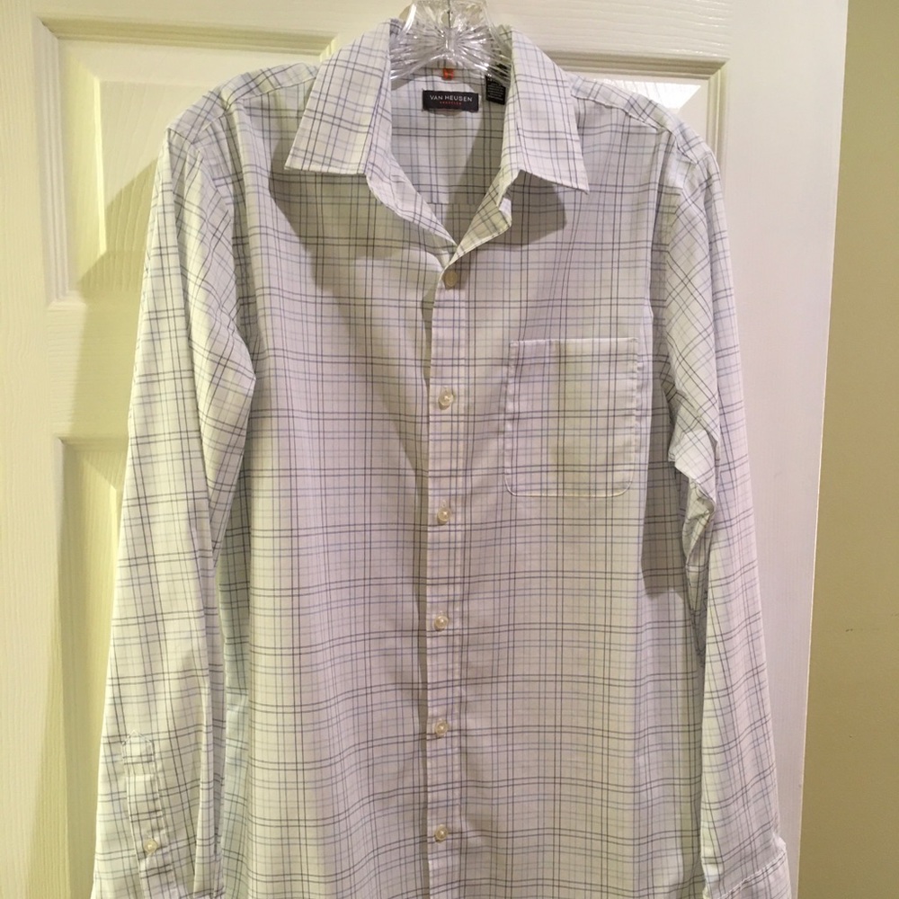 Van Heusen Traveler Shirt